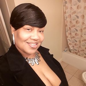 Meet your Posher, Beverly